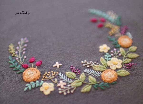 گلدوزی روی لباس با گل های رنگارنگ و زیبا