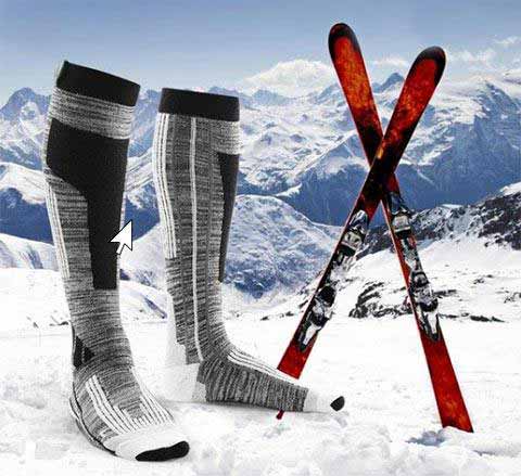 مدلی جذاب از جوراب اسکی مردانه که کاملا گرم و ضخیم است را مشاهده می کنید.