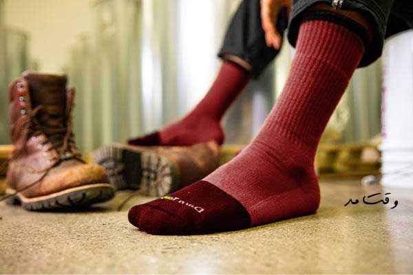 مدلی زیبا از جوراب مخصوص استفاده با چکمه و بوت 