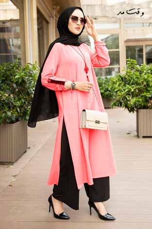 مدلی زیبا از مانتو با حجاب اسلامی کاملا بلند و گشاد