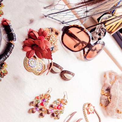 انواع مدل از جذاب ترین اکسسوری های زنانه را مشاهده میکنید.