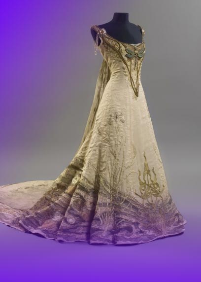 پیراهن بلند مجلسی شیک دنباله دار