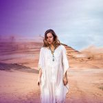 پیراهن ساحلی و بلند سفید زنانه مناسب کویرگردی در تابستان و بهار
