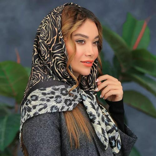 مدل روسری بی بی اسکارف طرحدار مشکی